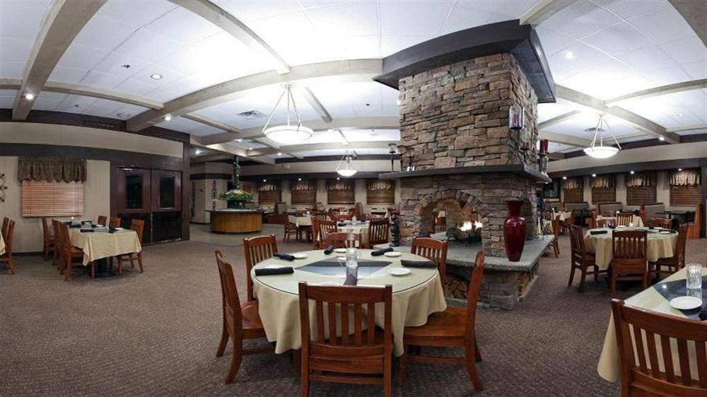 Holiday Inn Rockford By Ihg Εξωτερικό φωτογραφία