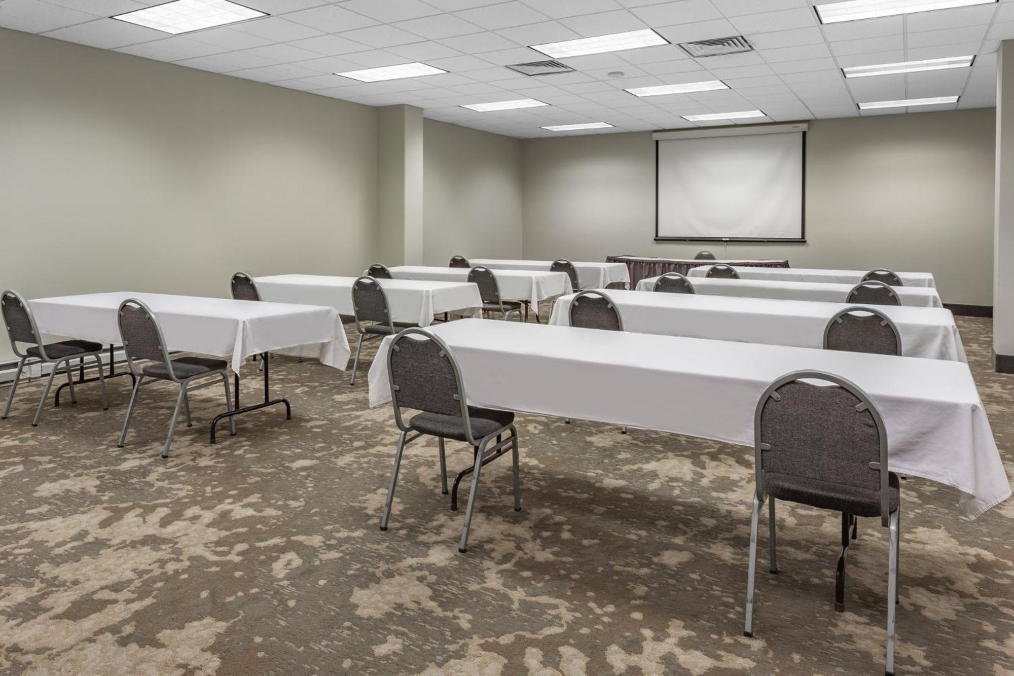 Holiday Inn Rockford By Ihg Εξωτερικό φωτογραφία